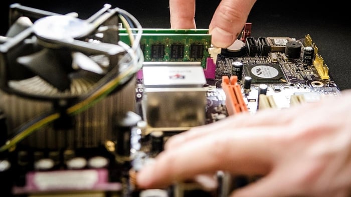 electronic component suppliers